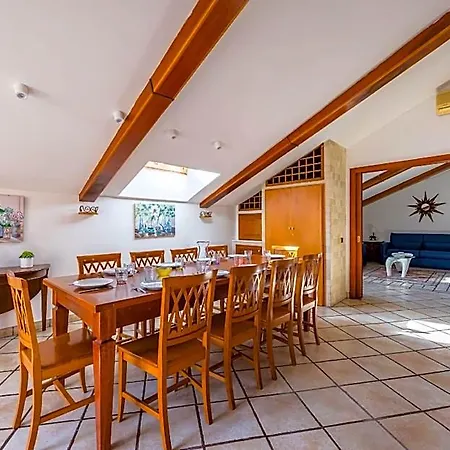 Apartment Casa Raffaela By Wonderful Italy